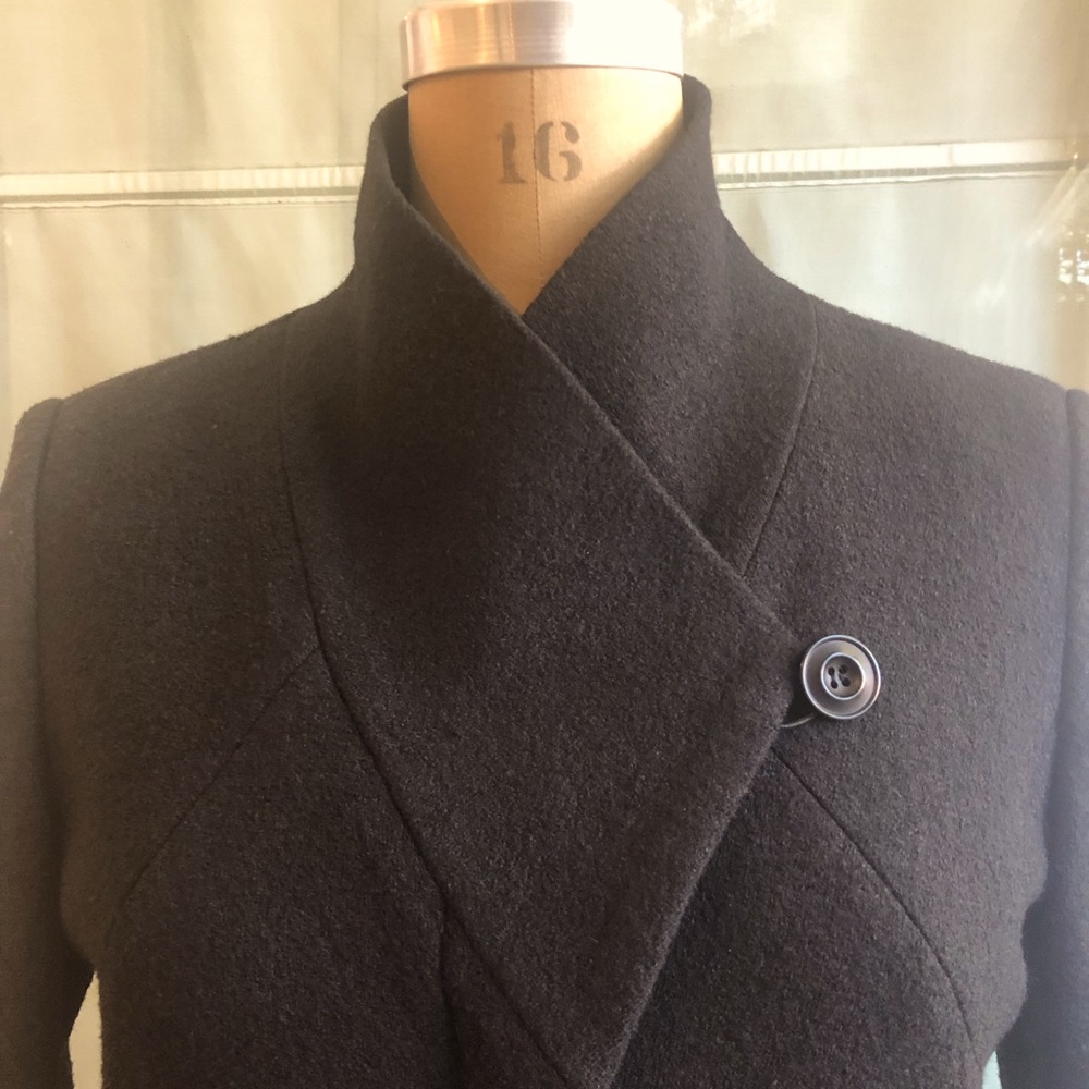 Gorgeous Ronan Chen Black Asymmetrical Collar Wool Coat